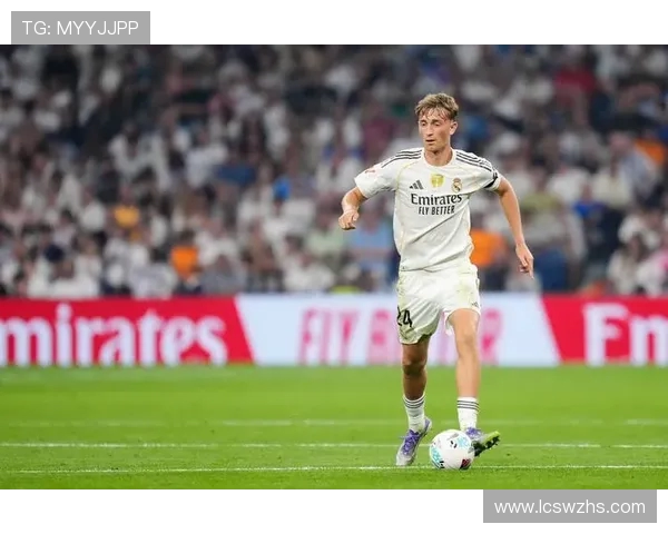 皇马转会策略曝光:赫伊森交易达标,新防线雏形初现 皇马转会策略曝光:赫伊森交易达标,新防线雏形初现